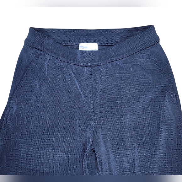 Lululemon Drapey Softstreme Flared Loungewear Pant Size XS - Picture 10 of 15